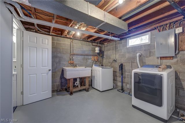 16305 Sperry Road, Vermilion, OH 44089