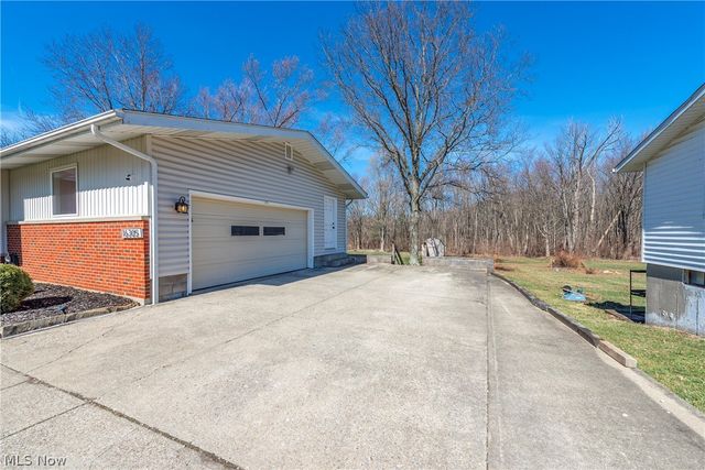 16305 Sperry Road, Vermilion, OH 44089