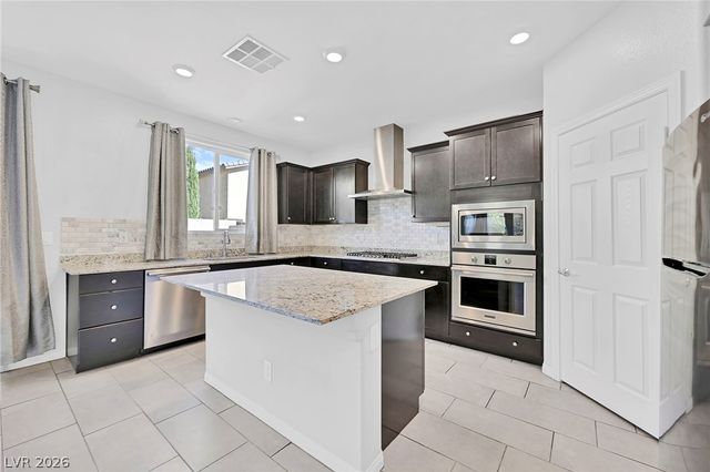 2664 Crystal Quartz Street, Las Vegas, NV 89146