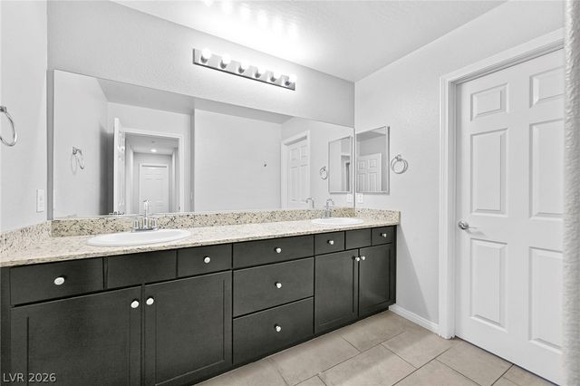 2664 Crystal Quartz Street, Las Vegas, NV 89146