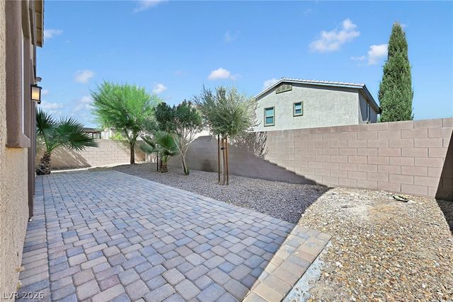 2664 Crystal Quartz Street, Las Vegas, NV 89146