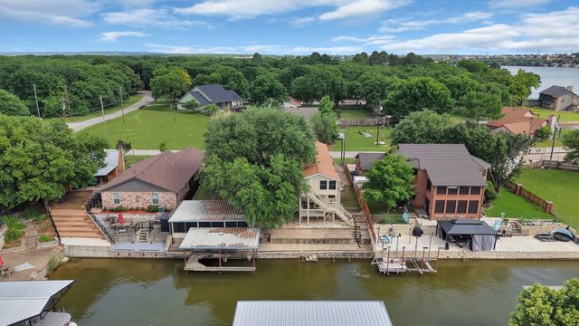 4514 Robin Court, Granbury, TX 76049