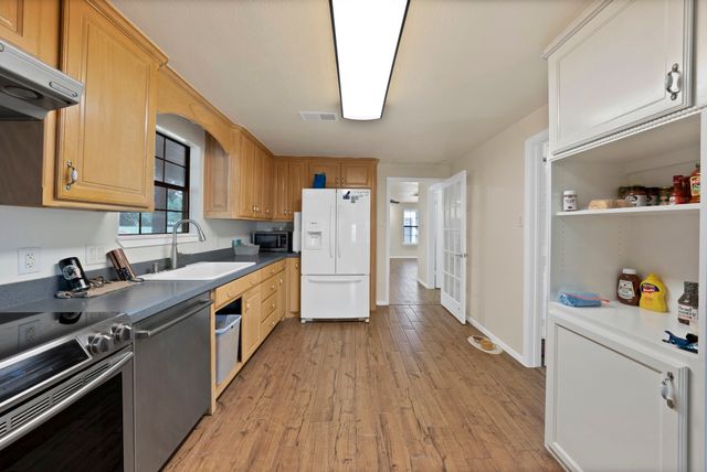 4514 Robin Court, Granbury, TX 76049