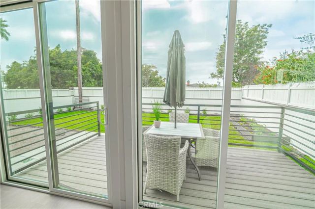 109 S Dunning, Ventura, CA 93003