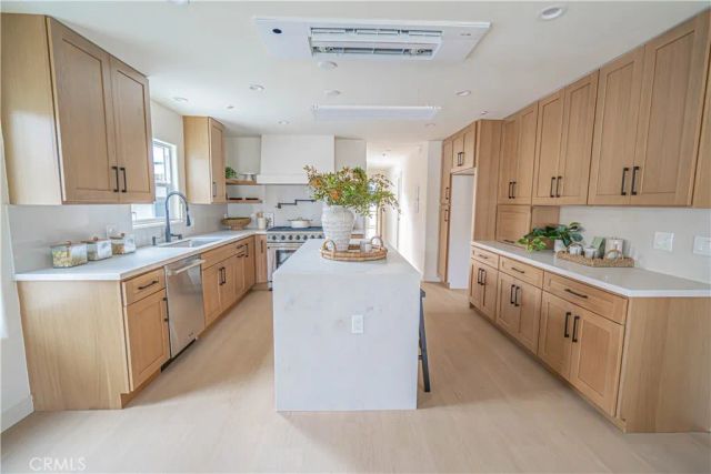 109 S Dunning, Ventura, CA 93003