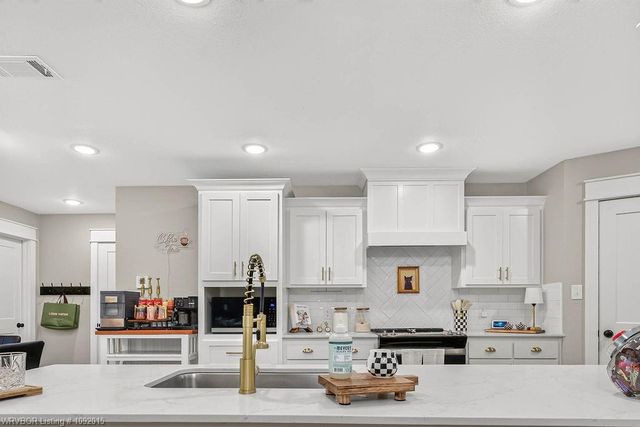 1327 Springdale Drive, Alma, AR 72921