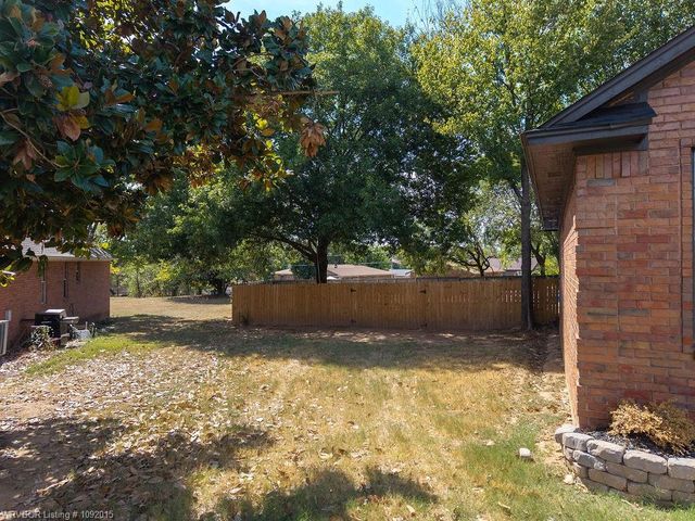 1327 Springdale Drive, Alma, AR 72921