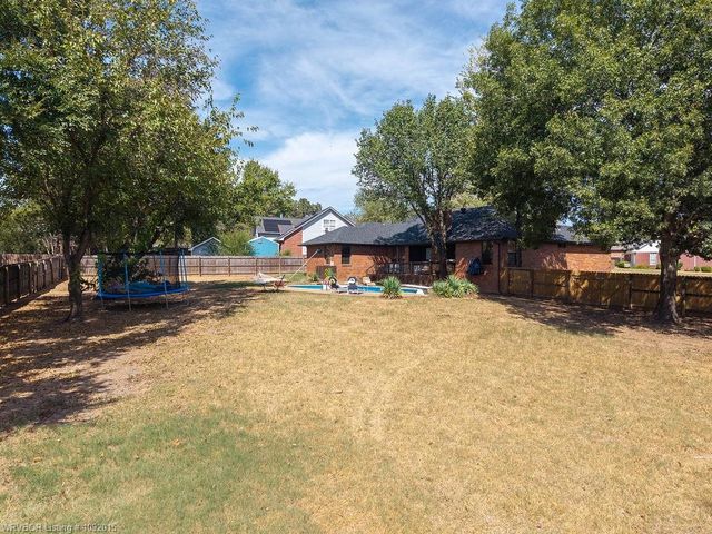 1327 Springdale Drive, Alma, AR 72921