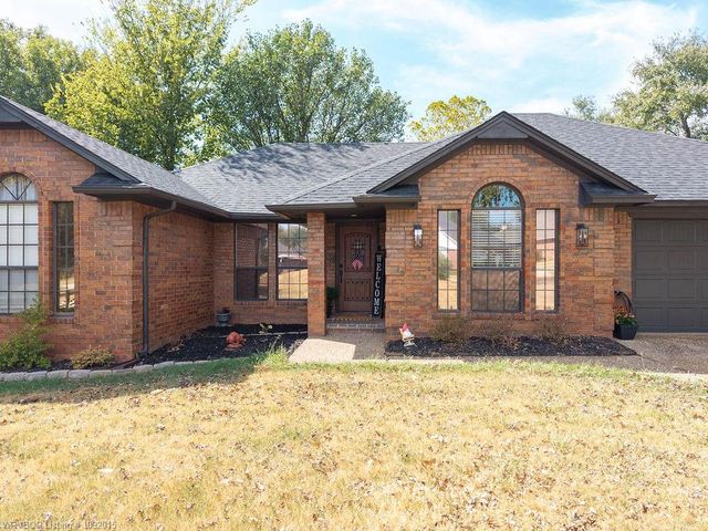 1327 Springdale Drive, Alma, AR 72921