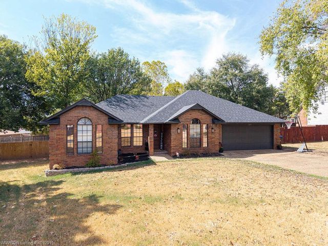 1327 Springdale Drive, Alma, AR 72921