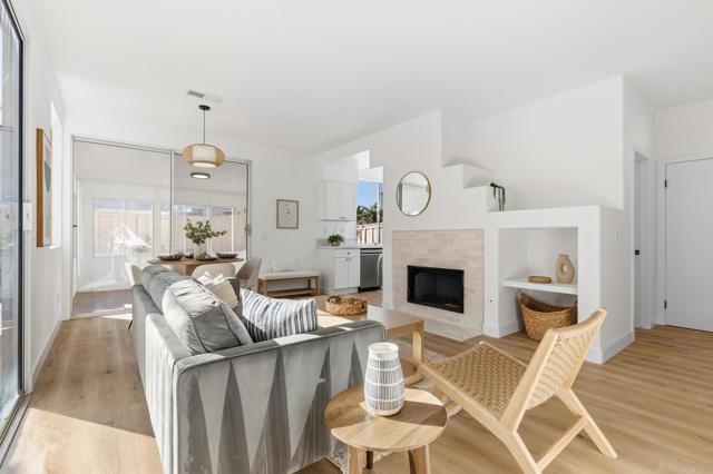 8727 Westmore Road 24, San Diego, CA 92126