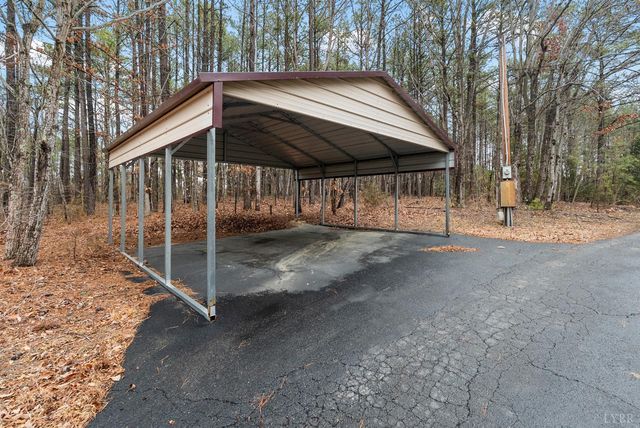 675 Pacoman Road, Evington, VA 24550