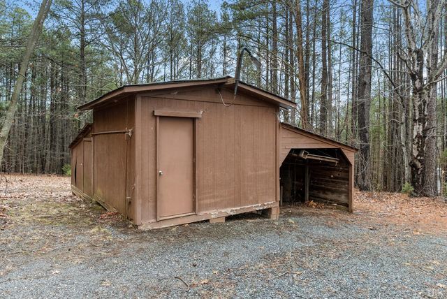 675 Pacoman Road, Evington, VA 24550