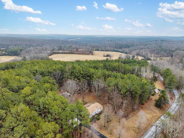 675 Pacoman Road, Evington, VA 24550