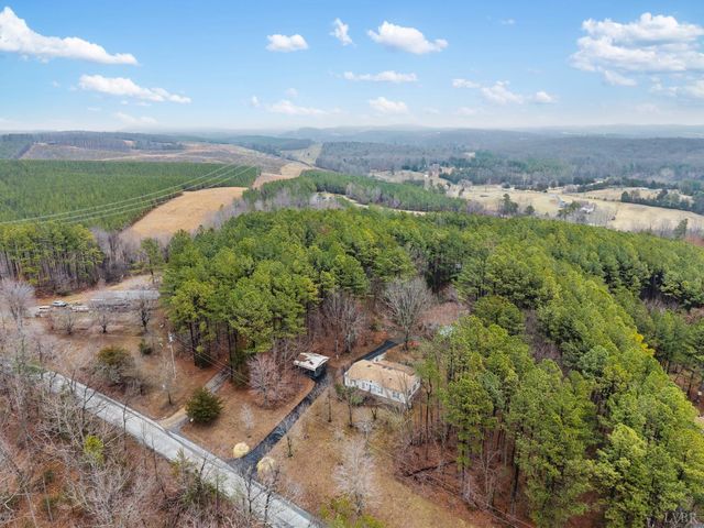 675 Pacoman Road, Evington, VA 24550