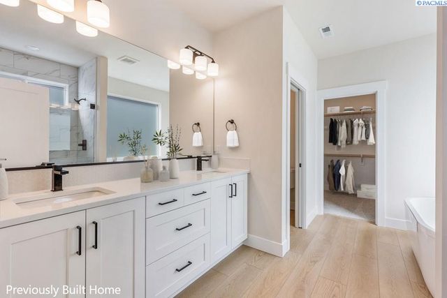 5701 Flathead Ave, Pasco, WA 99301