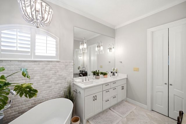 3097 Bentwater Drive, Montgomery, TX 77356