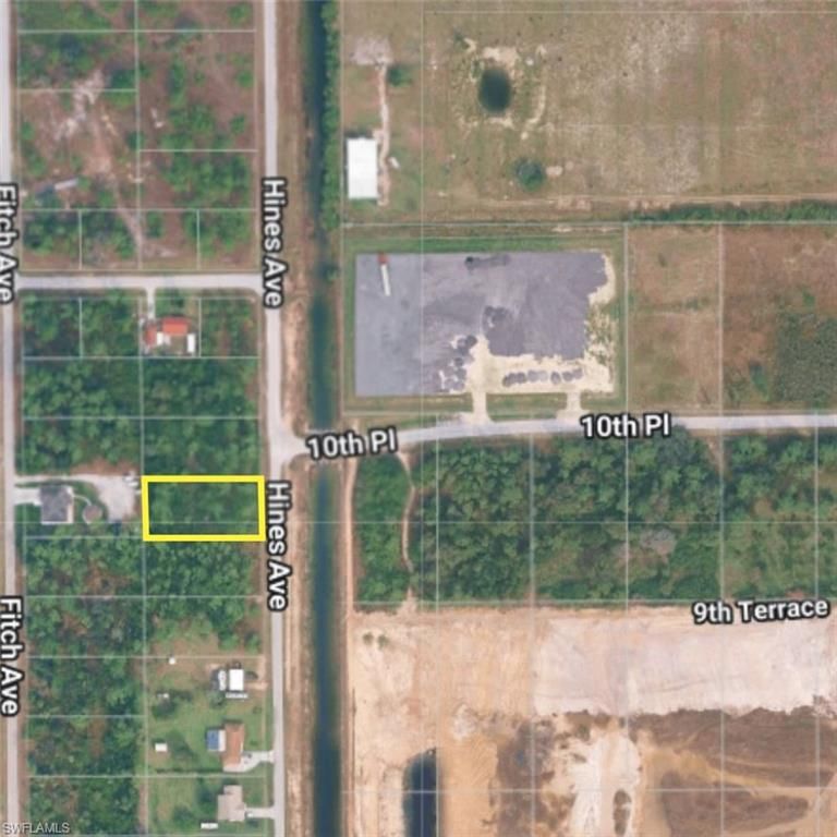 917 Hines AVE, LEHIGH ACRES, FL 33972 — exterior