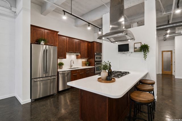 1339 S Flores St Ste 203, San Antonio, TX 78204