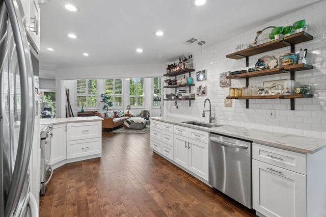 729 Turtle Cove Boulevard, Rockwall, TX 75087