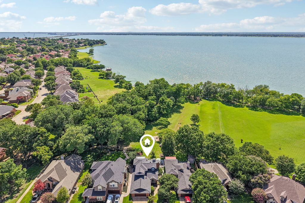 729 Turtle Cove Boulevard, Rockwall, TX 75087