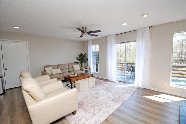 59 Paradise Loop, Point Blank, TX 77364