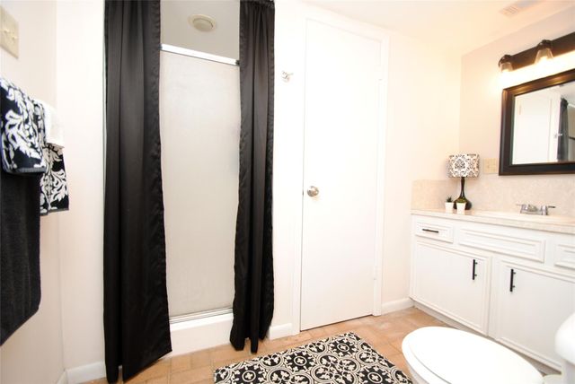 59 Paradise Loop, Point Blank, TX 77364