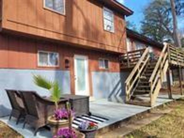 59 Paradise Loop, Point Blank, TX 77364