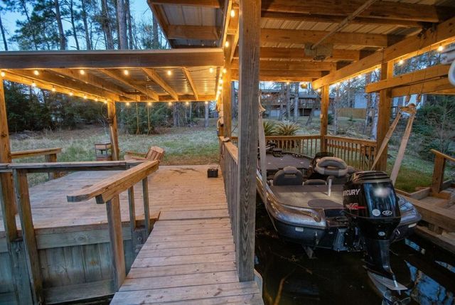 59 Paradise Loop, Point Blank, TX 77364