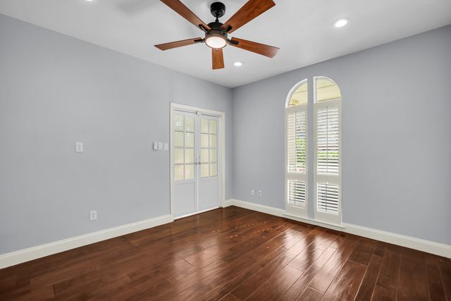 1002 Nottingham Drive, Carrollton, TX 75007