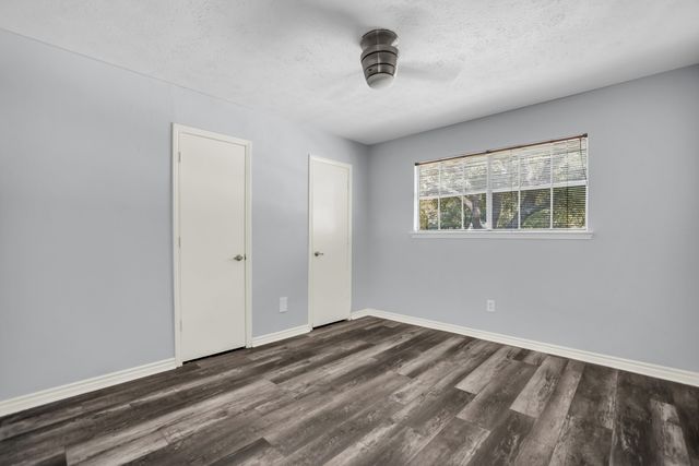 1002 Nottingham Drive, Carrollton, TX 75007