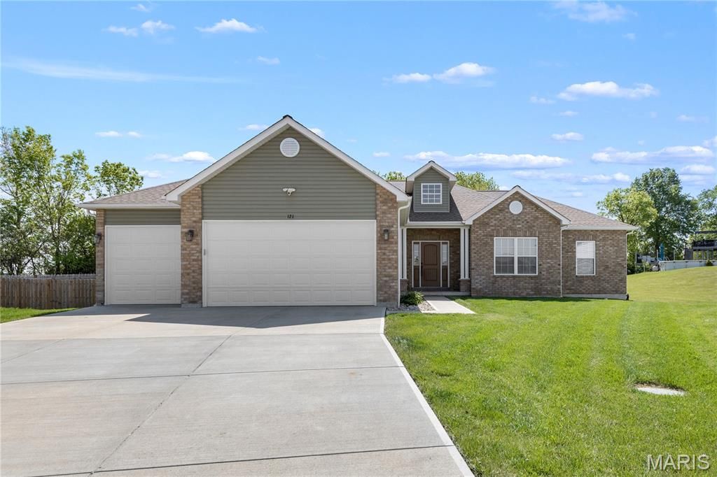 128 Plymouth Court, Troy, MO 63379