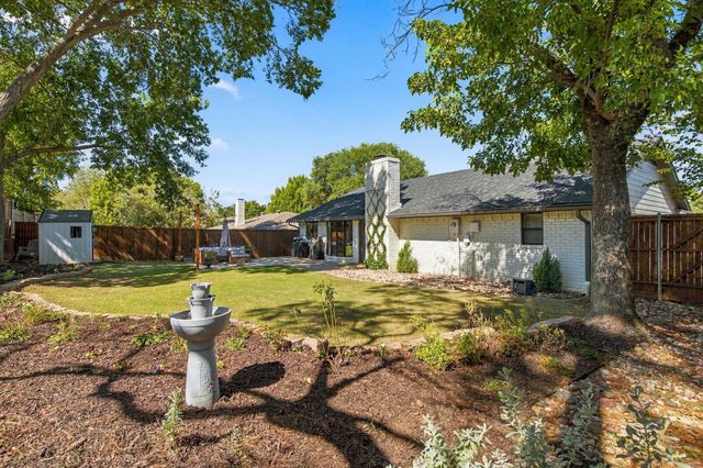 2205 Sierra Drive, Grapevine, TX 76051
