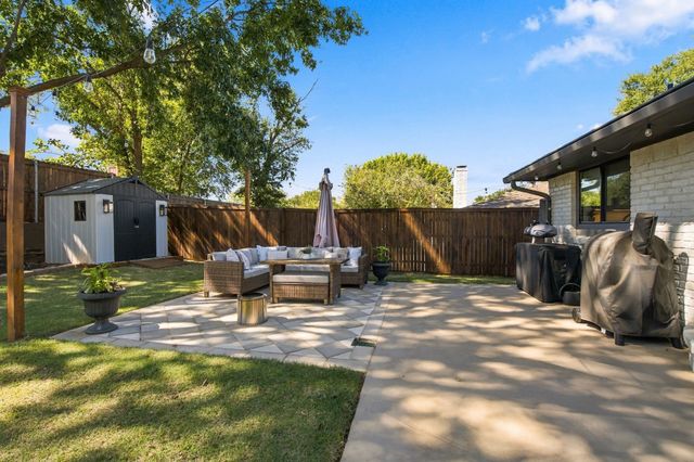 2205 Sierra Drive, Grapevine, TX 76051