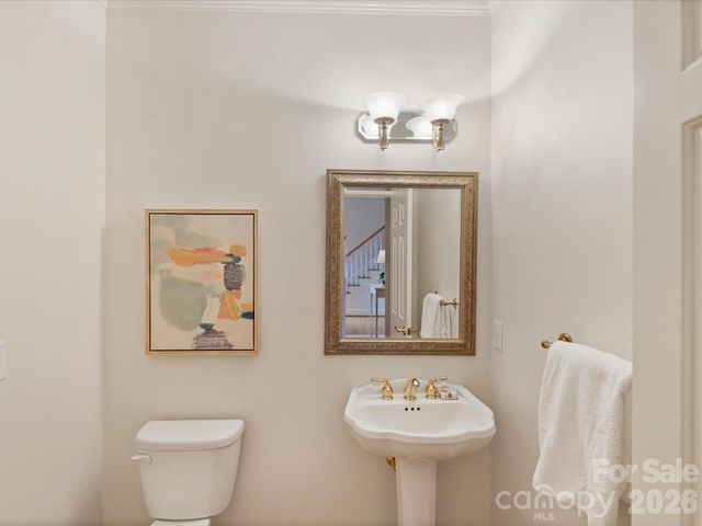 8929 Challis Hill Lane, Charlotte, NC 28226