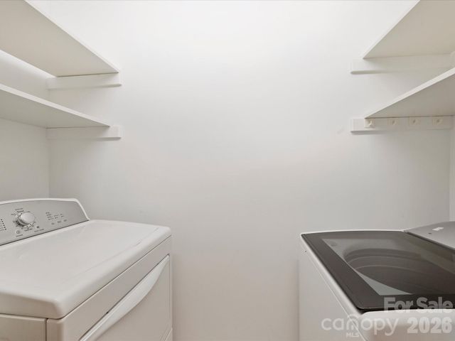 8929 Challis Hill Lane, Charlotte, NC 28226