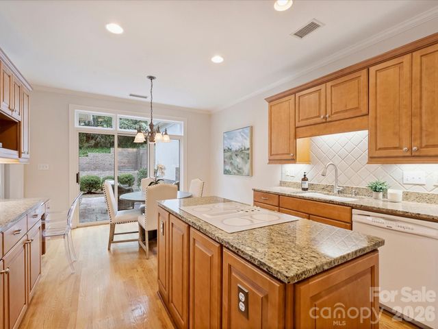 8929 Challis Hill Lane, Charlotte, NC 28226