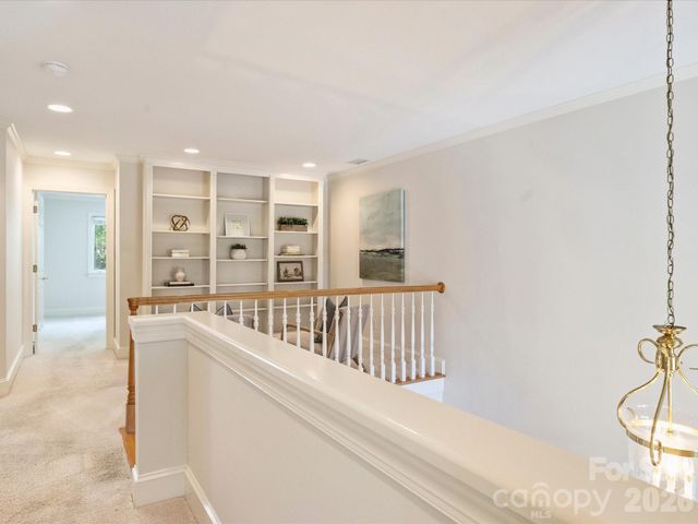 8929 Challis Hill Lane, Charlotte, NC 28226