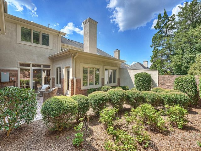 8929 Challis Hill Lane, Charlotte, NC 28226