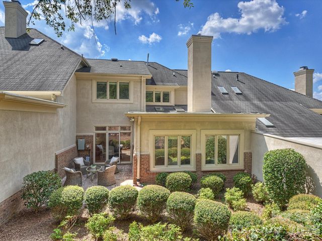 8929 Challis Hill Lane, Charlotte, NC 28226