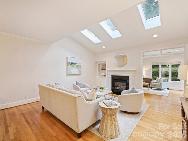8929 Challis Hill Lane, Charlotte, NC 28226