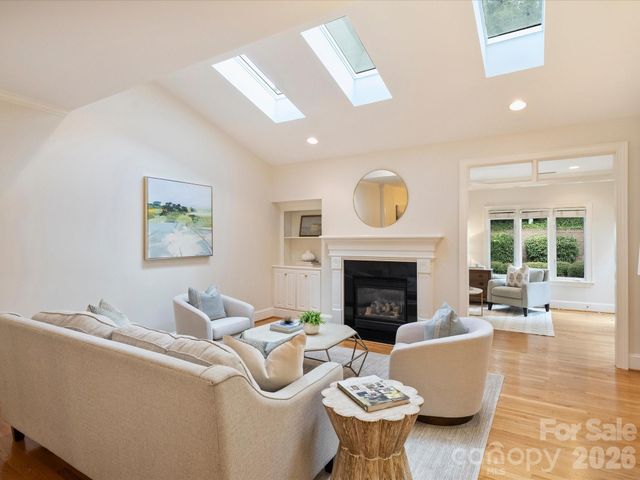 8929 Challis Hill Lane, Charlotte, NC 28226
