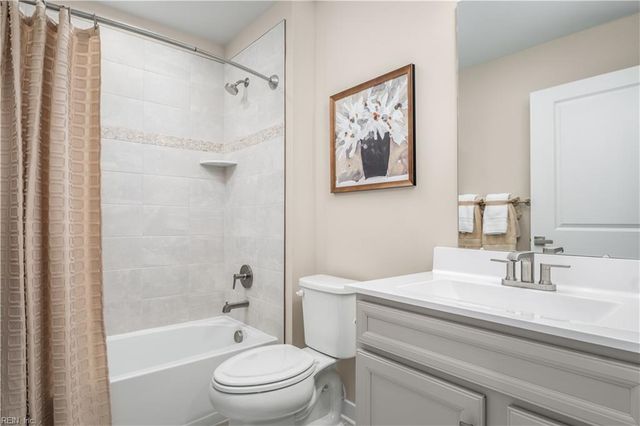 215 Joy LN, Suffolk, VA 23435