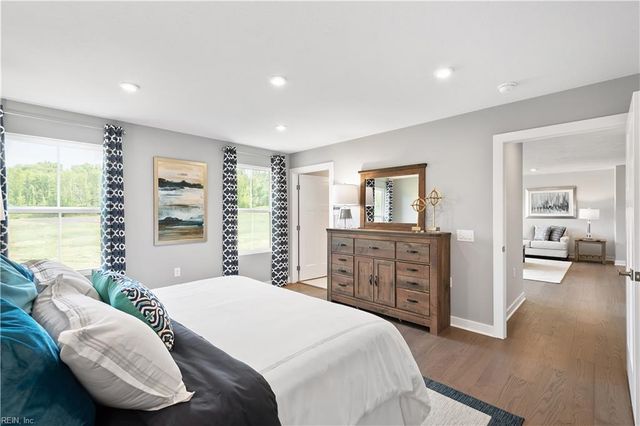 215 Joy LN, Suffolk, VA 23435
