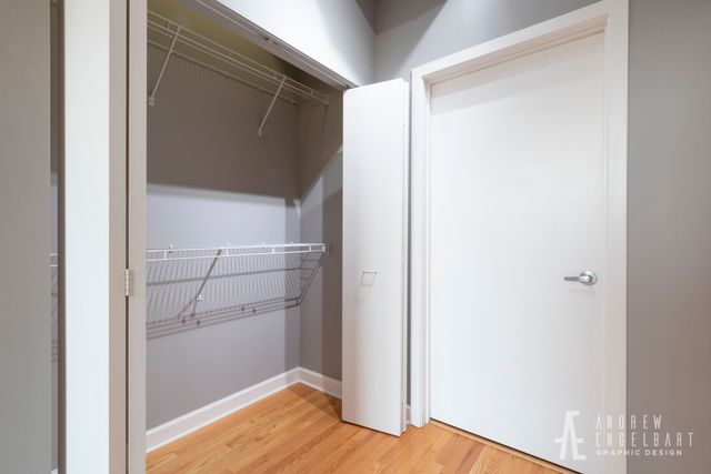 933 W Van Buren Street 321, Chicago, IL 60607