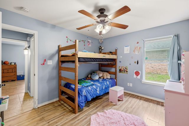 605 Penny Lane, Lindale, TX 75771