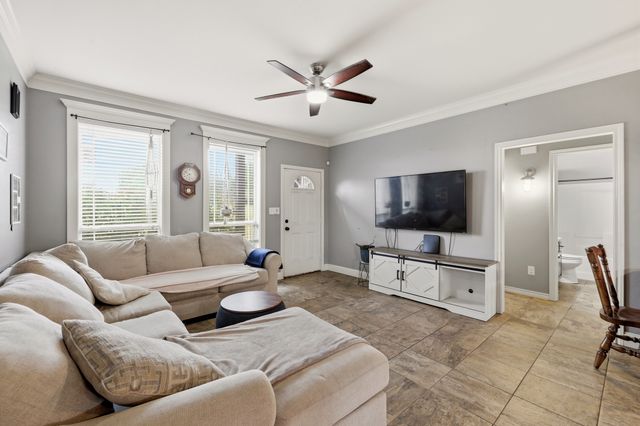 605 Penny Lane, Lindale, TX 75771