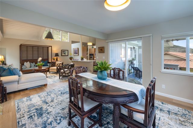 6046 Haleola Street, Honolulu, HI 96821