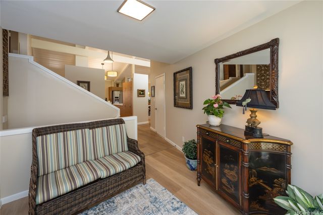 6046 Haleola Street, Honolulu, HI 96821