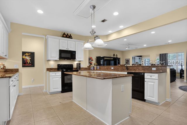 6 Raven Glass Ln, Bluffton, SC 29909